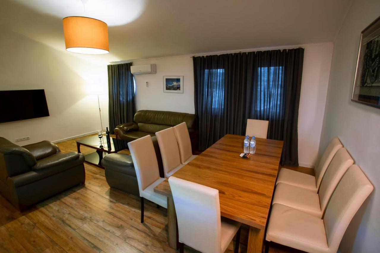 Apart Hotel West Tbilisi Bagian luar foto