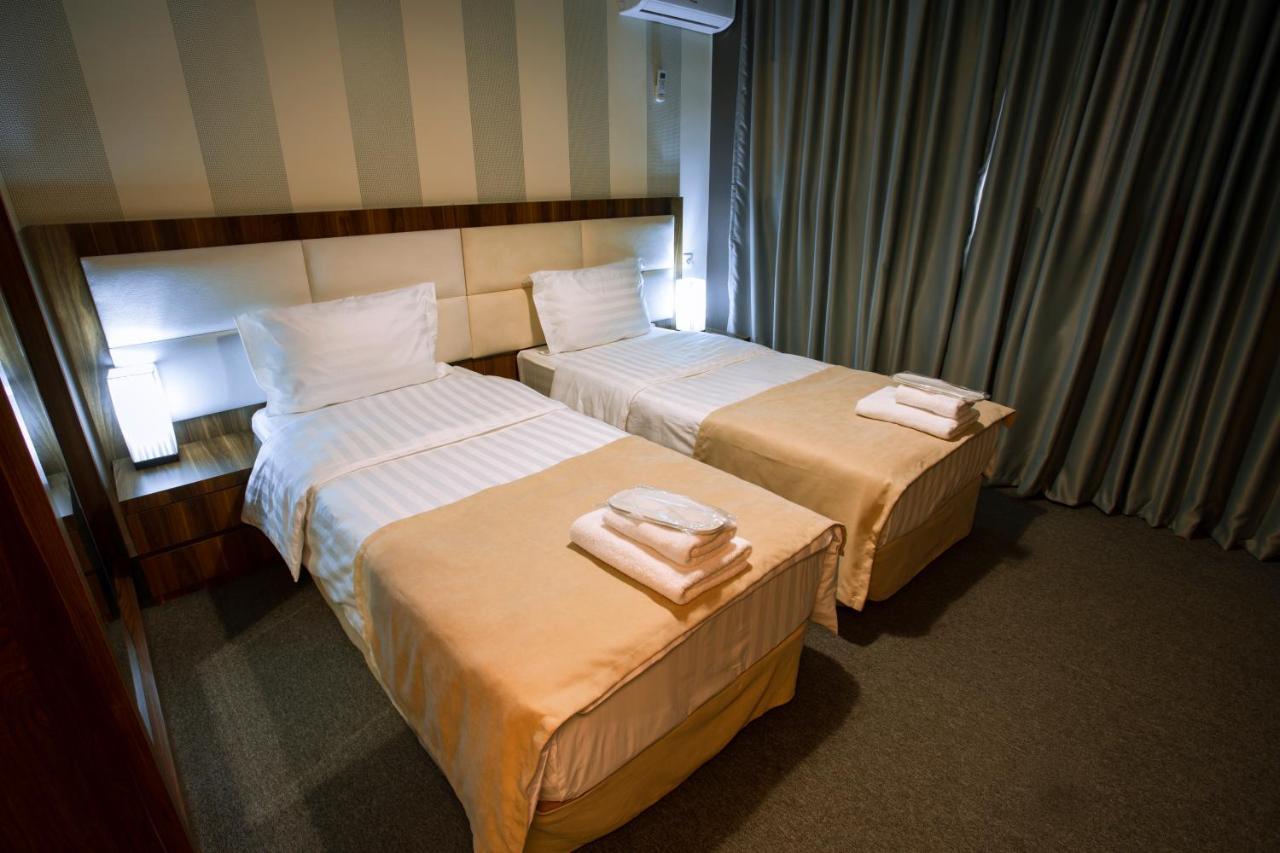 Apart Hotel West Tbilisi Bagian luar foto