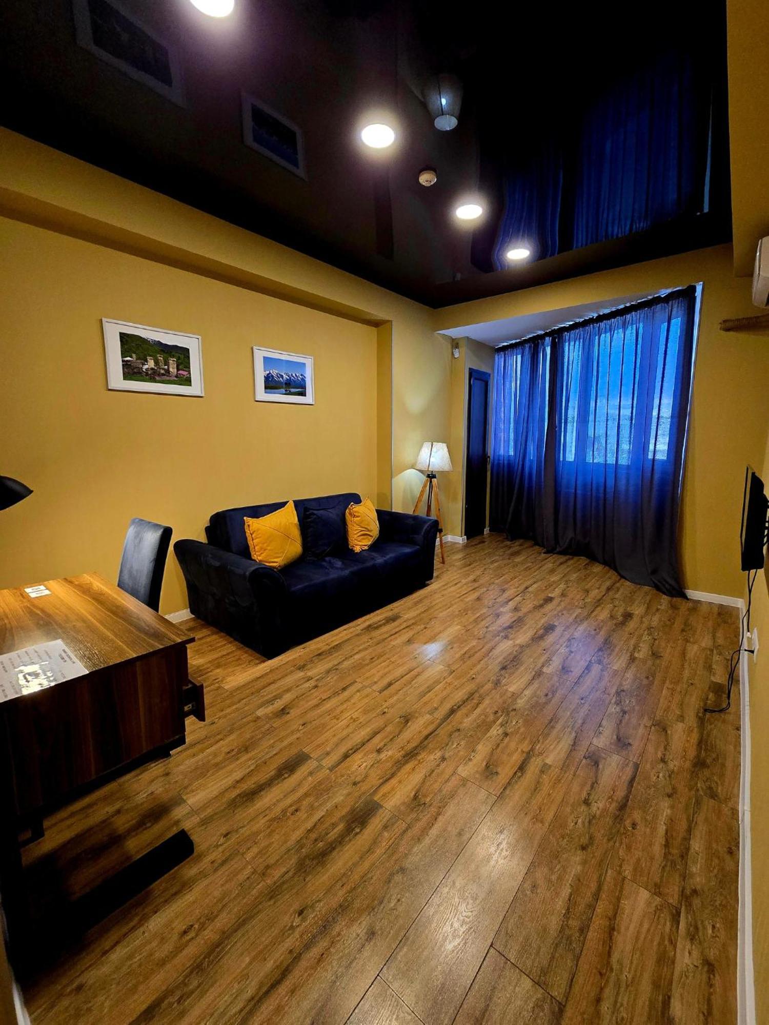 Apart Hotel West Tbilisi Bagian luar foto