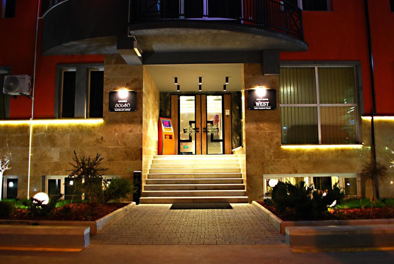 Apart Hotel West Tbilisi Bagian luar foto